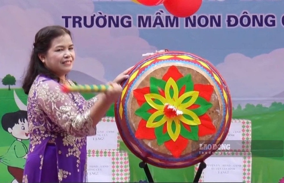 Ms. Nguyen Thi Uyen - who has nearly 40 years of experience in the education sector, holding the position of principal of many kindergartens in Bac Ninh province - gave the reason for the need to take the entrance exam for the principal position after school arrangement. Photo: Hieu Anh