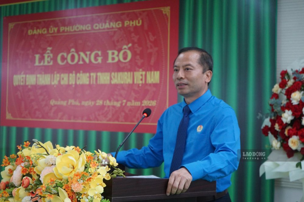 According to Mr. Luong Trong Thanh - Member of the Standing Committee of the Vietnam General Confederation of Labor, Provincial Party Committee member, Chairman of Thanh Hoa Provincial Labor Federation, the model of a grassroots Trade Union Chairman concurrently being a Party Cell Secretary is a breakthrough of Thanh Hoa. Photo: Quach Du