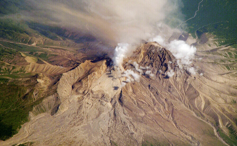 Shiveluch volcano on the Kamchatka peninsula (Russia). Photo: NASA