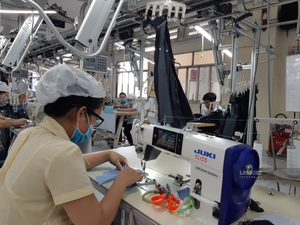 If employees go to work on two days, September 1st and September 2nd or September 2nd and September 3rd, they will receive a salary of at least 300% excluding the salary on holidays, Tet, and paid days off for employees receiving daily wages. Photo: Nam Duong