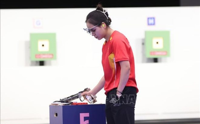 Shooter Trinh Thu Vinh of the Vietnamese shooting team has participated in competing in China at the 2026 World Cup recently. Photo: VNA