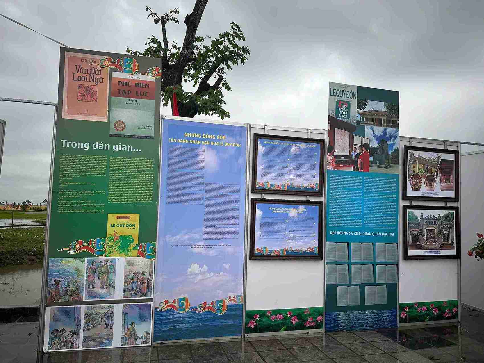 Los temas de exposición resaltan los valores ideológicos y académicos del personaje cultural Le Quy Don. Foto: Comuna Le Quy Don