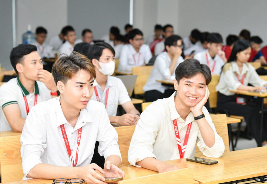Students of Hanoi University of Science and Technology. Photo: HUST