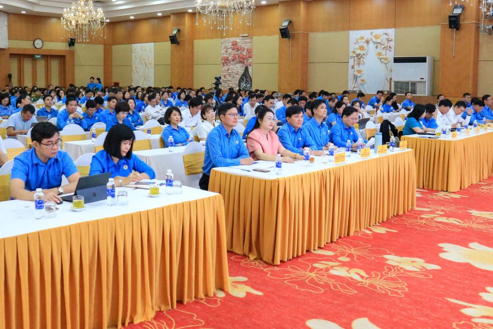 On the morning of July 3, the Party Committee of the Vietnam General Confederation of Labour organized a Conference to thoroughly grasp the Resolution of the 11th Congress of the Vietnam Fatherland Front and the Resolution of the 14th Congress of the Vietnam Trade Union. Photo: Quynh Chi