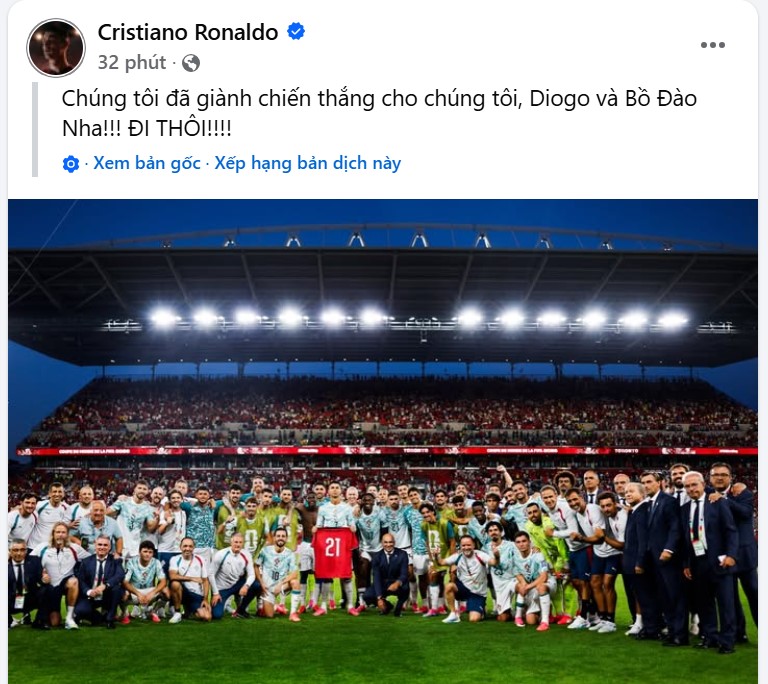 Ronaldo cùng tuyển Bồ Đào Nha tri ân Diogo Jota bằng chiến thắng trước Croatia. Ảnh: FBNV