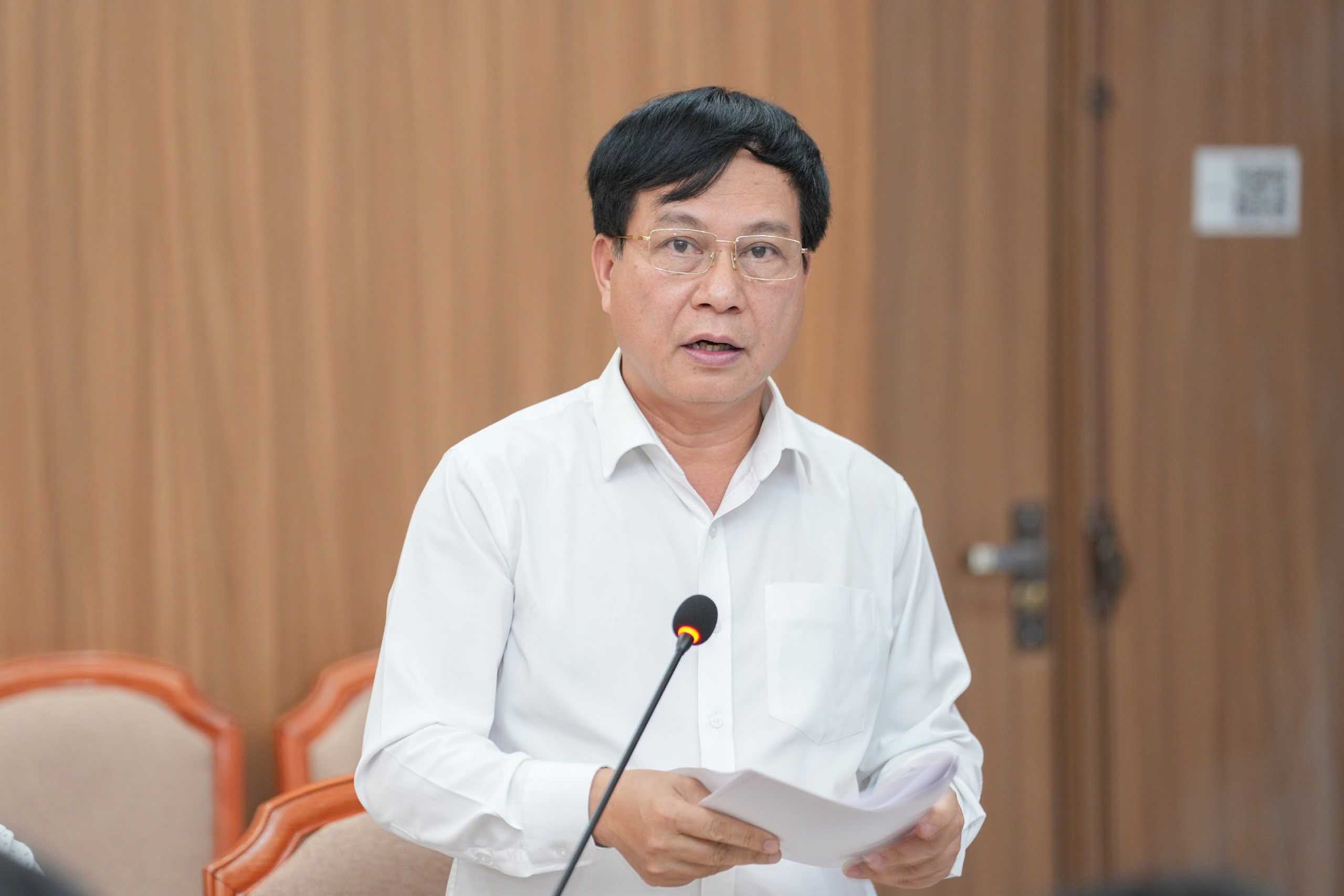 Ông Vũ Anh Đức, Phó Bí thư Đảng ủy Tổng LĐLĐVN phát biểu tại Hội nghị. Ảnh: Hữu Chánh