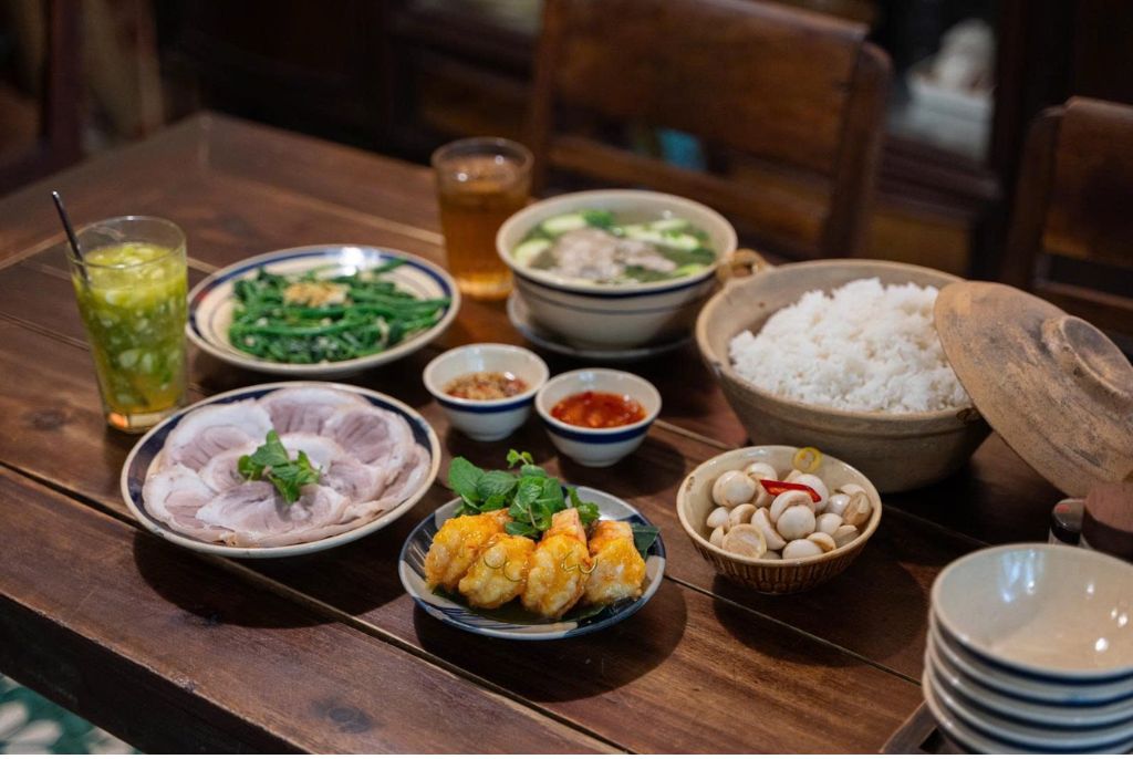 Xoi Com is a rice shop on the Michelin nomination list because it is "delicious and cheap".