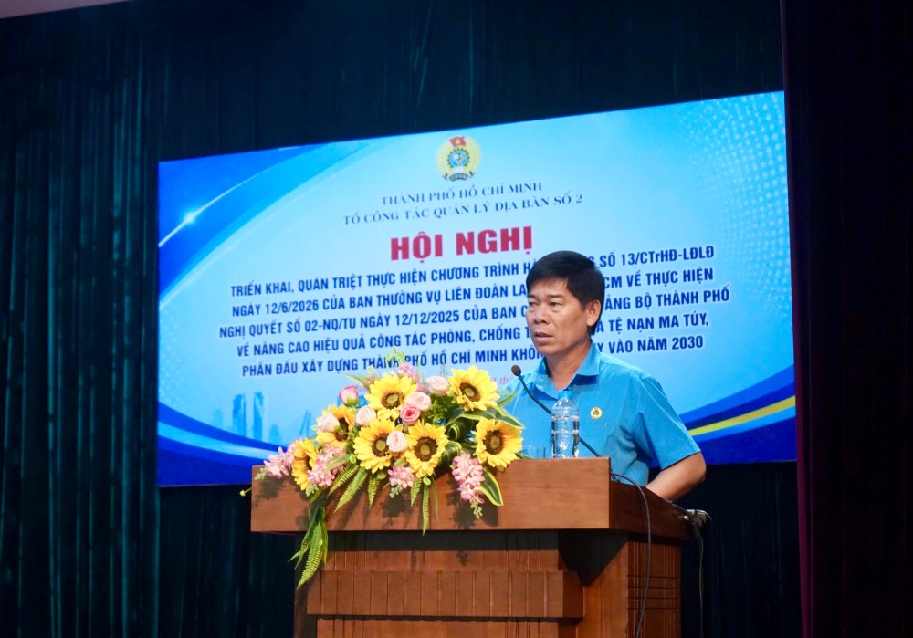 Ông Phạm Chí Tâm - Phó Chủ tịch LĐLĐ TPHCM phát biểu tại hội nghị. Ảnh: Mai Anh. 
