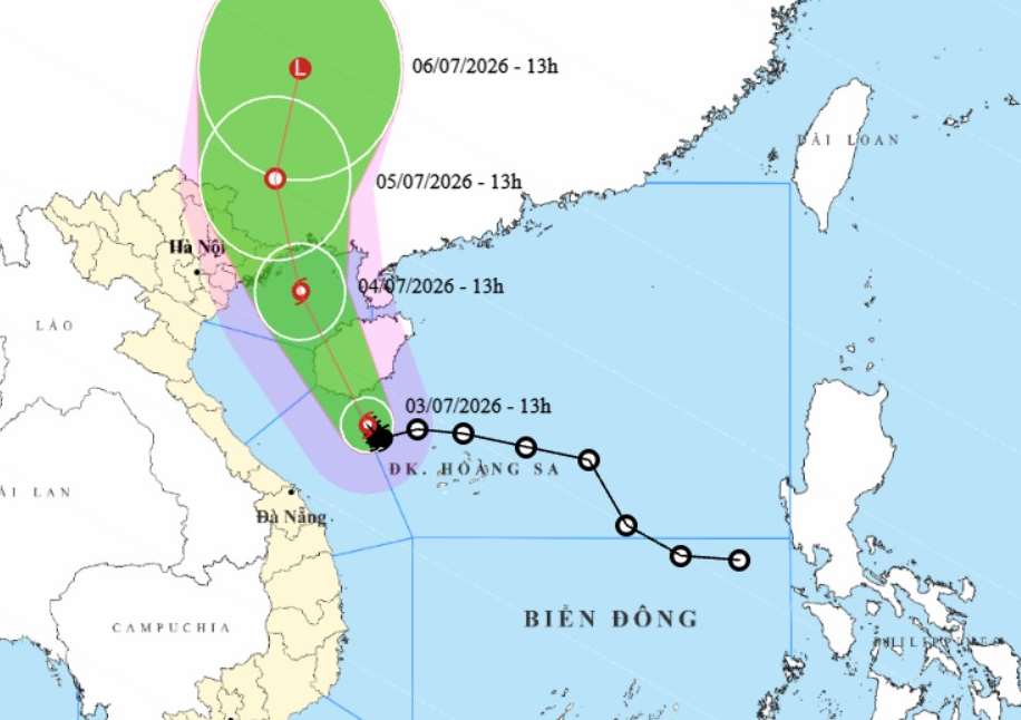 Vị trí của bão số 1 Maysak trên Biển Đông. Ảnh: Trung tâm Dự báo Khí tượng Thủy văn quốc gia