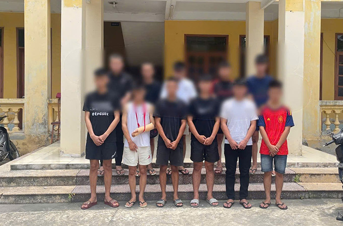 Các đối tượng thanh thiếu niên bị Công an triệu tập. Ảnh: Công an Hải Phòng