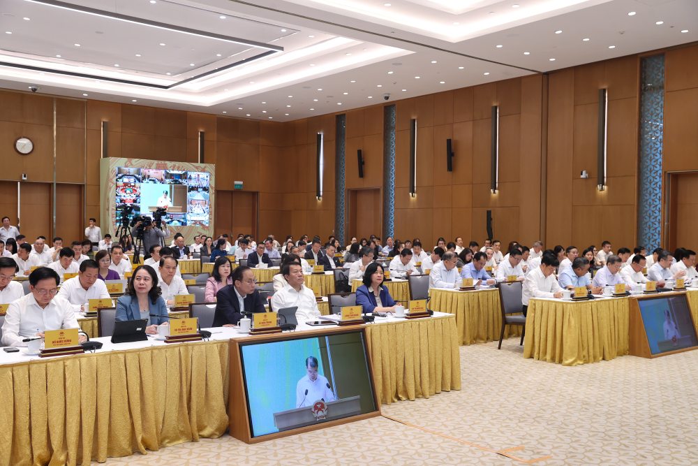 Các đại biểu tham dự phiên họp. Ảnh: VGP