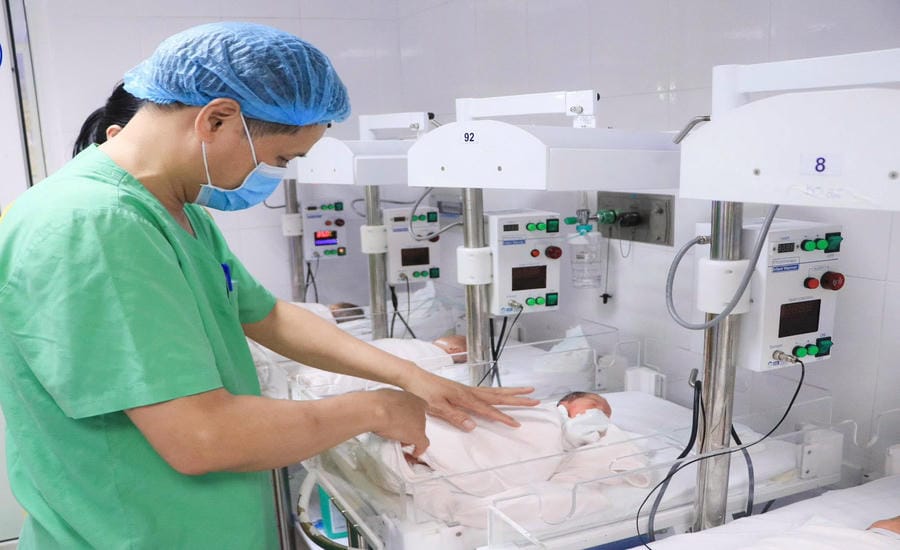 Population exceeds 102 million, Vietnam still faces the risk of negative growth. Photo: Central Obstetrics and Gynecology Hospital