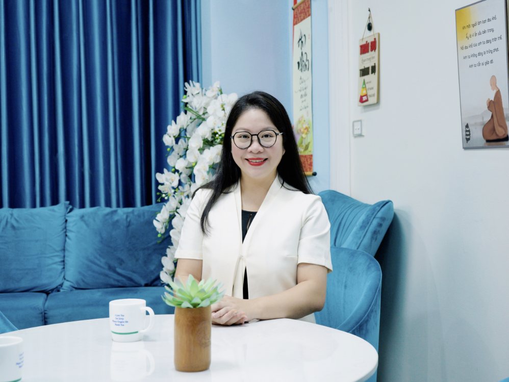 Thạc sĩ Nguyễn Minh Duyên (Trung tâm Tâm lý và Phát triển Con người NHC Việt Nam) cho rằng xu hướng kết hôn muộn đang ngày càng phổ biến ở giới trẻ do tác động của nhiều yếu tố. Ảnh: Nhân vật cung cấp