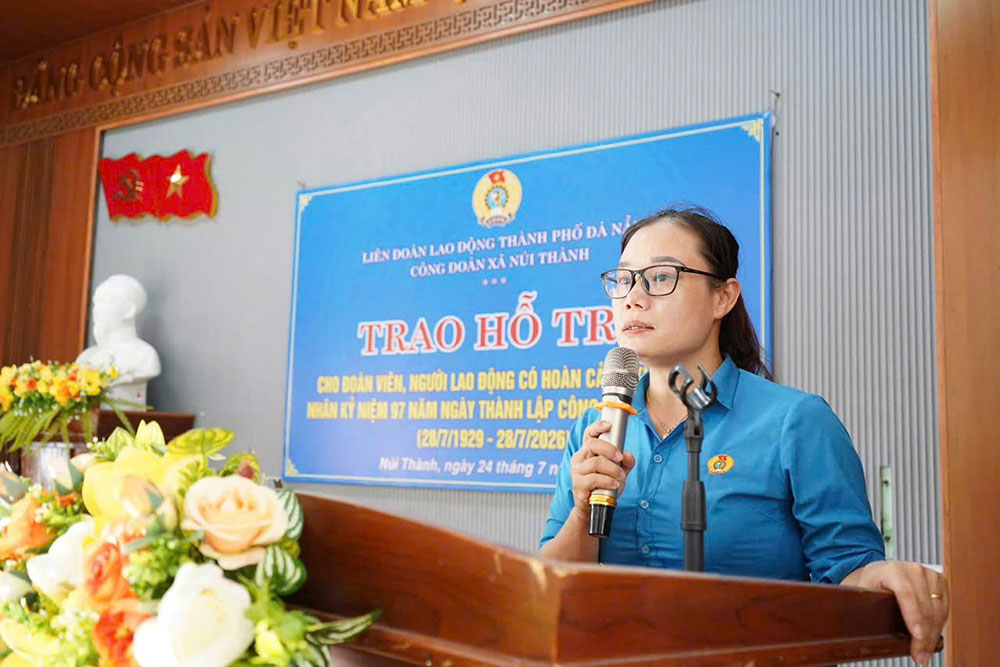 Bà Trần Thị Diệu Phúc, Chủ tịch Công đoàn xã Núi Thành. Ảnh: Diệu Phúc (Công đoàn Núi Thành)