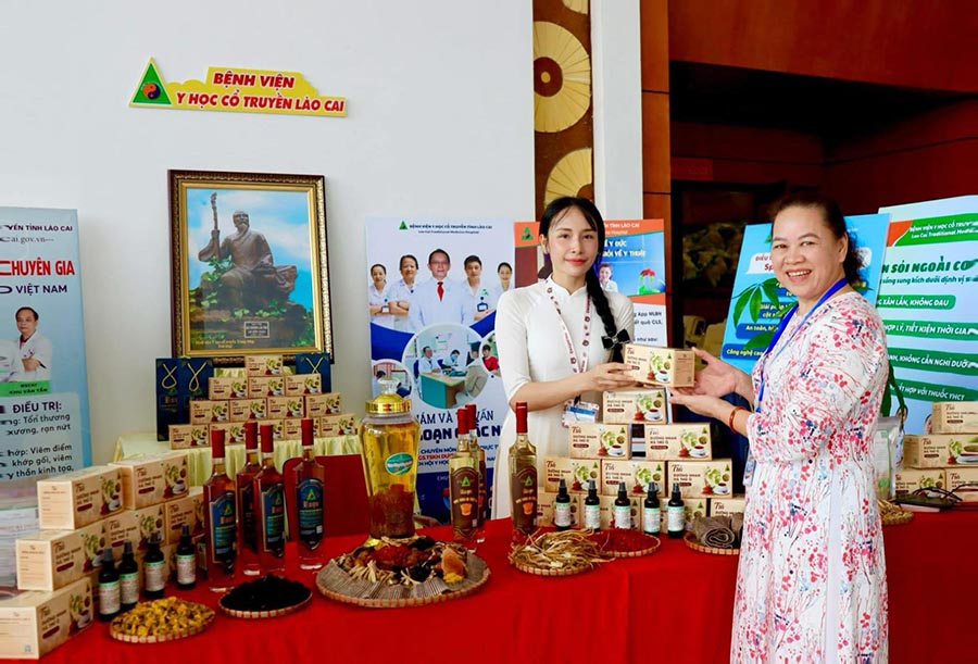 Tỉnh Lào Cai hiện có 56 sản phẩm dược liệu đạt OCOP, trong đó 12 sản phẩm 4 sao. Ảnh: Cổng TTĐT tỉnh Lào Cai