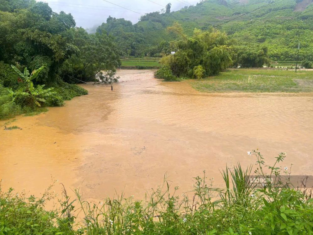 Mưa lớn gây thiệt hại nặng nề các địa phương ở Lào Cai. Ảnh: Hương Trà