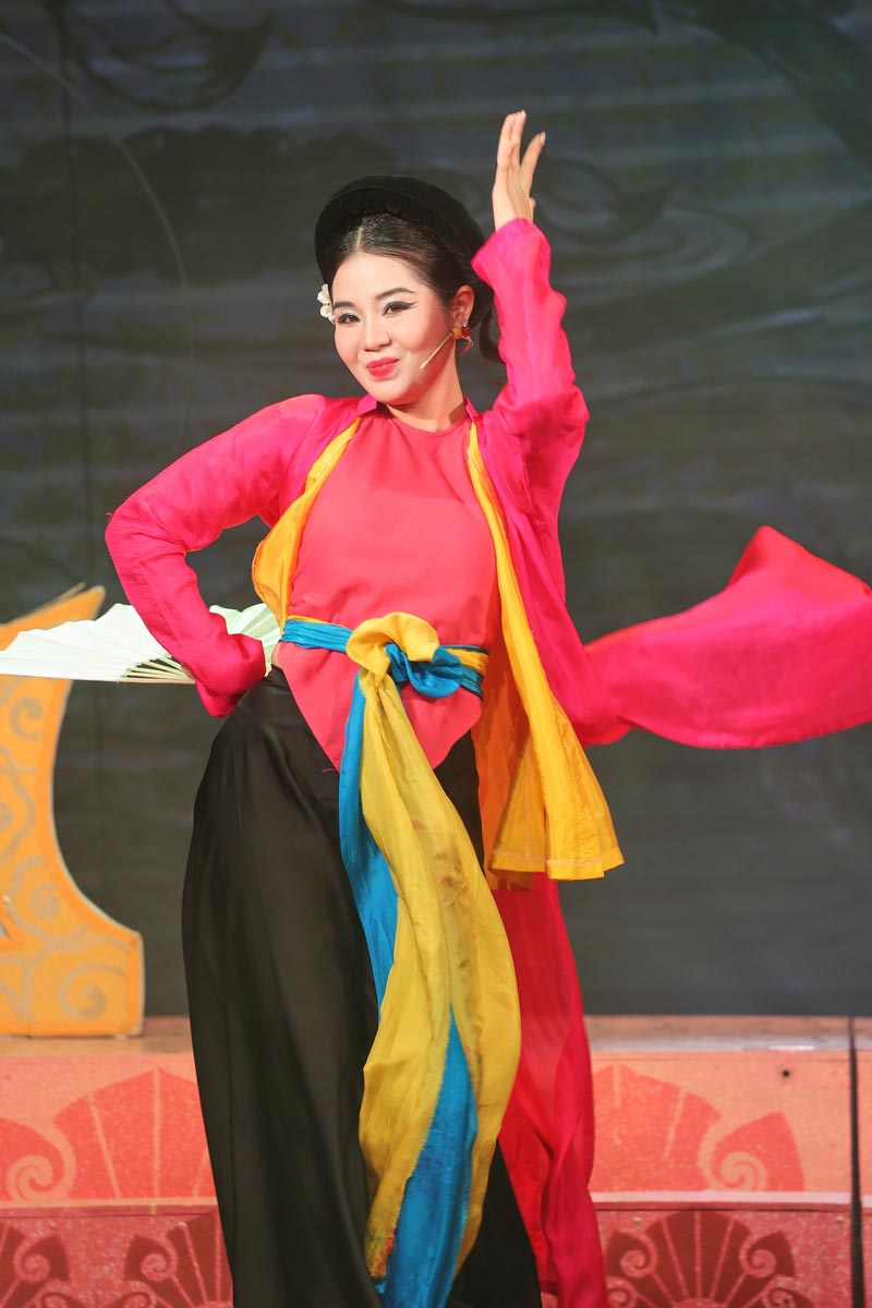 Một số tiết mục trong chương trình nghệ thuật “Nét duyên Chèo Hà thành”. Ảnh: Sở VHTT Hà Nội cung cấp