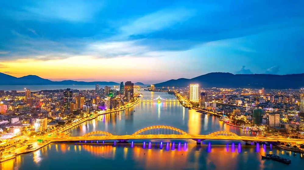 Kinh tế Đà Nẵng tăng trưởng 9,52% trong 6 tháng đầu năm 2026, nhưng áp lực hoàn thành mục tiêu cả năm vẫn rất lớn. Ảnh: Hoàng Bin