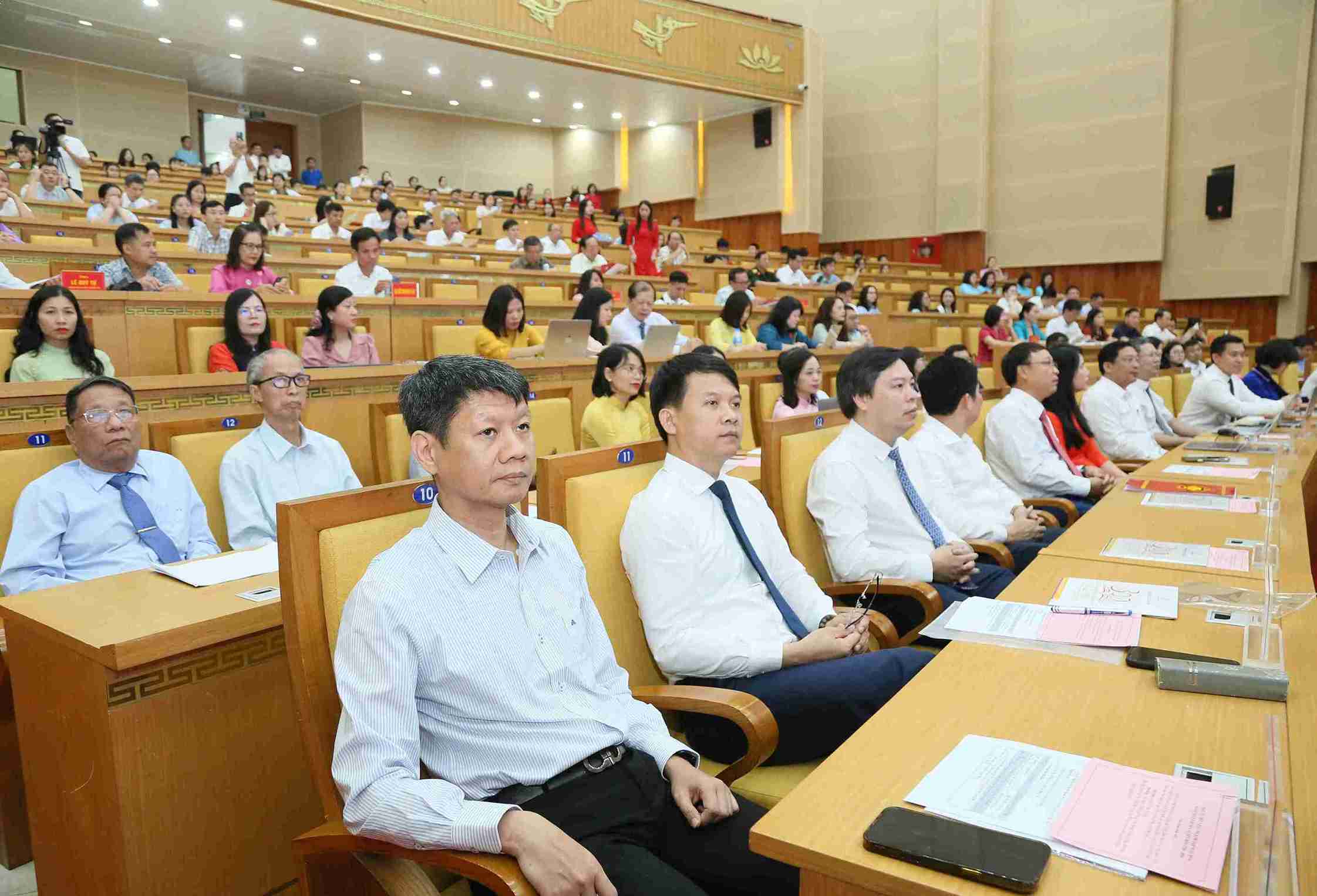 Các đại biểu dự hội thảo. Ảnh: Cổng TTĐT tỉnh Hưng Yên