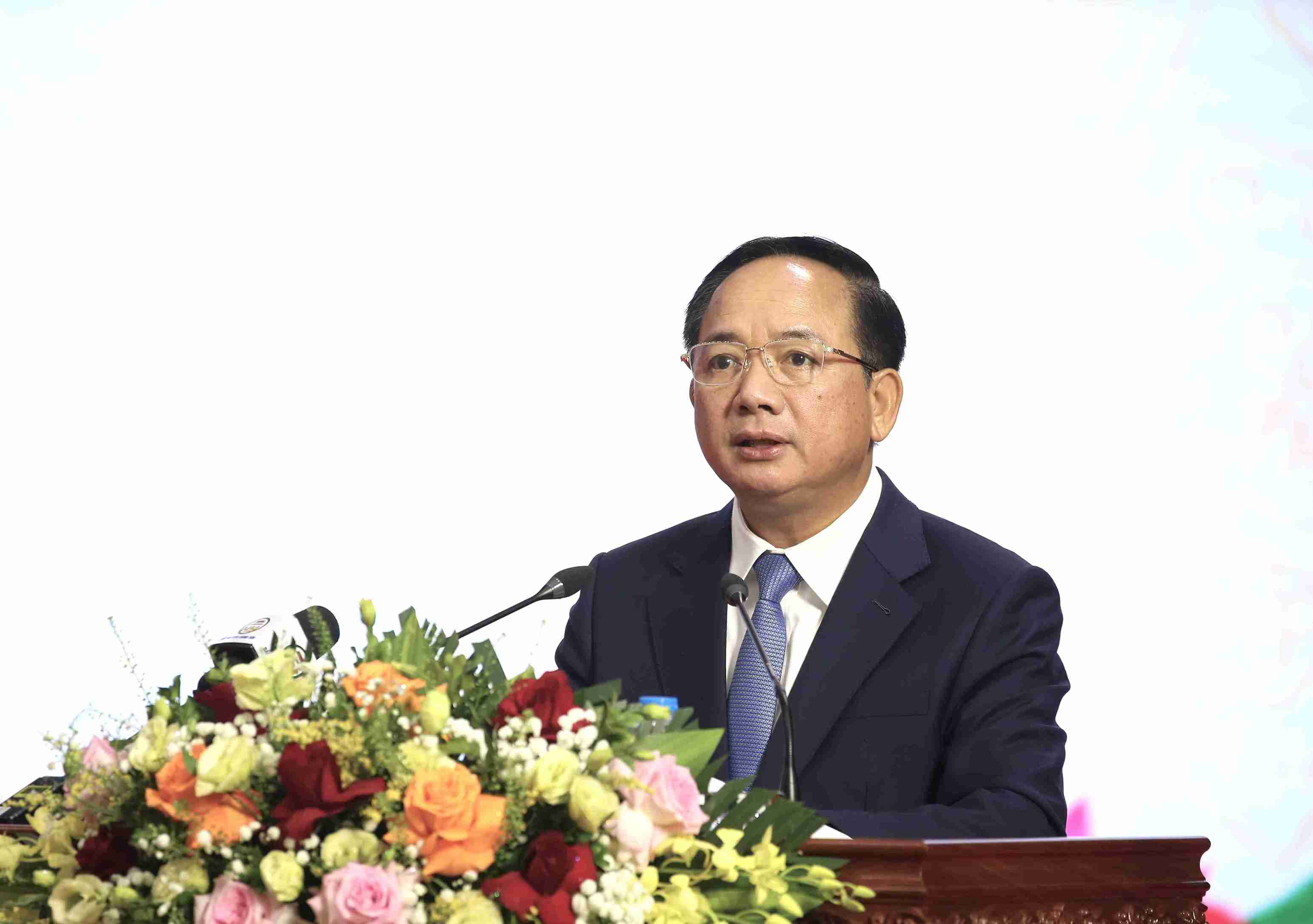 Ông Trịnh Văn Quyết - Ủy viên Bộ Chính trị, Bí thư Trung ương Đảng, Trưởng Ban Tuyên giáo và Dân vận Trung ương phát biểu khai mạc và chỉ đạo Hội thảo. Ảnh: Cổng TTĐT tỉnh Hưng Yên