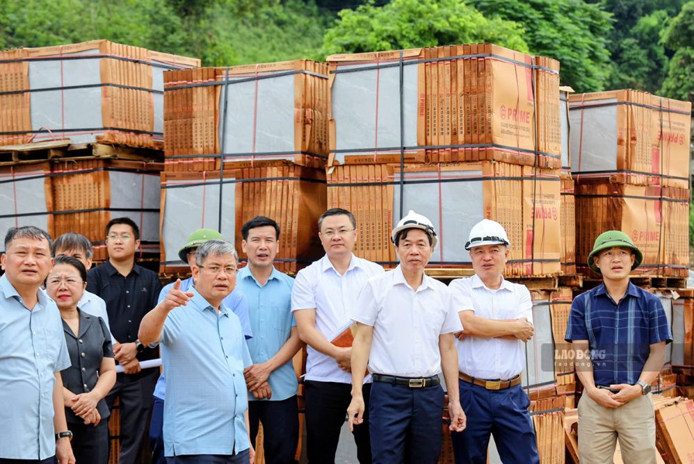 Việc hoàn thiện 9 trường nội trú liên cấp tại các xã biên giới trước thềm năm học mới được lãnh đạo tỉnh Điện Biên xác định là nhiệm vụ chính trị trọng tâm, cấp bách và đặc biệt quan tâm. Ảnh: Thành An