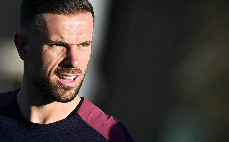 Jordan Henderson trở lai Premier League trong màu áo Chelsea. Ảnh: AFP