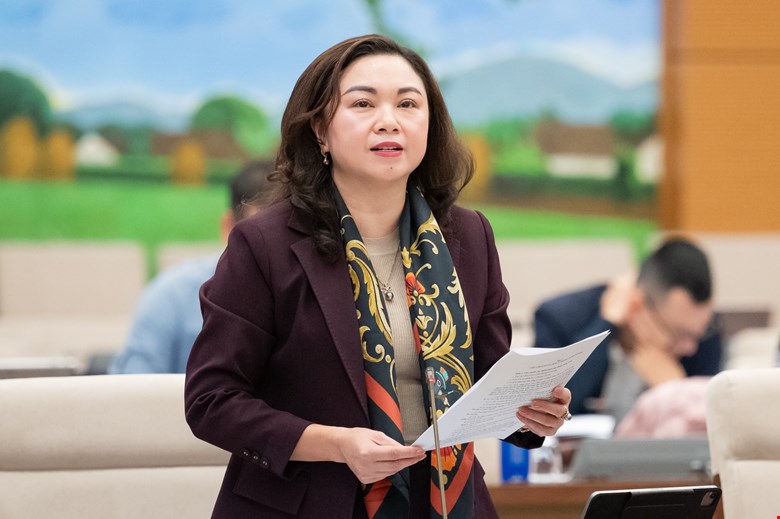 Ms. Dang Bich Ngoc - Member of the Provincial Party Committee Executive Committee, Deputy Head of the full-time Delegation of the National Assembly Delegation of Phu Tho province holds the position of Member as a full-time National Assembly delegate at the Culture and Social Affairs Committee of the 16th National Assembly. Photo: Quochoi. vn