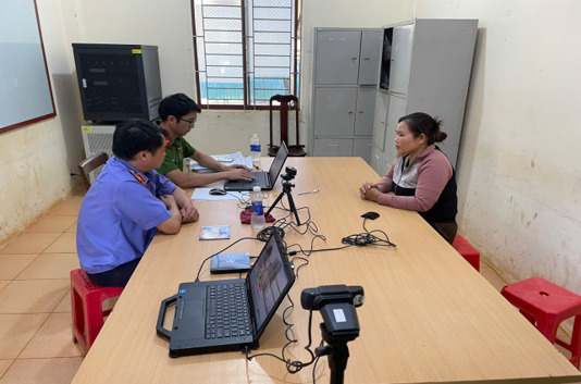 Cơ quan chức năng điều tra, làm rõ hành vi lừa đảo chiếm đoạt tài sản của đối tượng Hằng. Ảnh Công an Gia Lai 