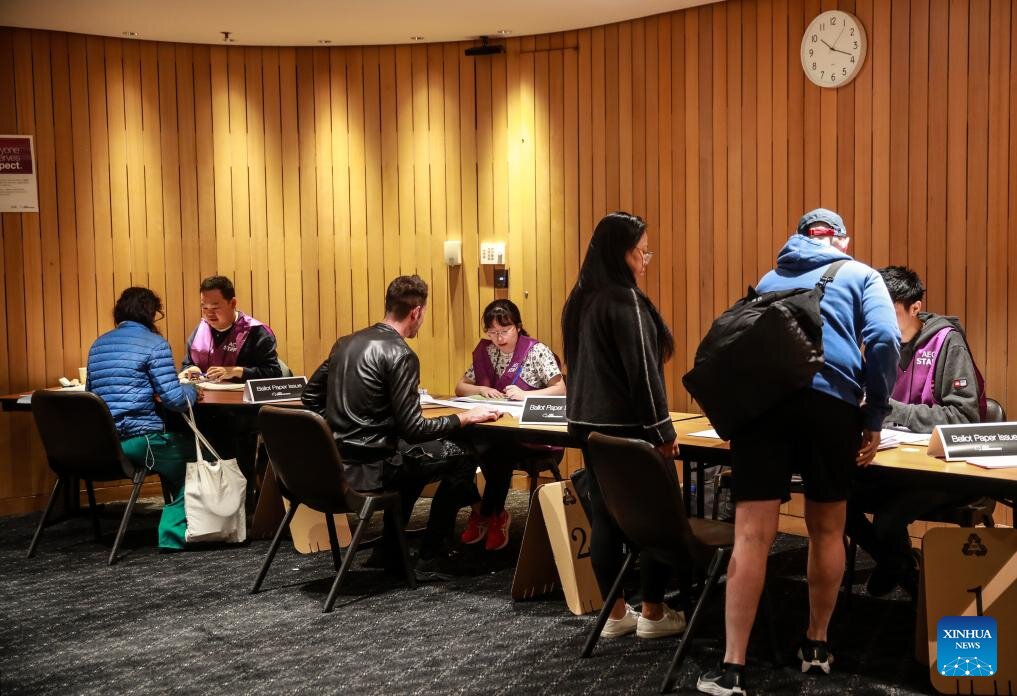Australian voters register at a polling station during the 2025 federal general election in Sydney. Photo: Xinhua