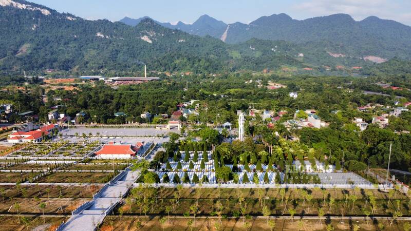 Nghĩa trang Liệt sĩ Quốc gia Vị Xuyên là nơi yên nghỉ của 1.988 Anh hùng liệt sĩ và 6 mộ tập thể. Ảnh: Việt Bắc