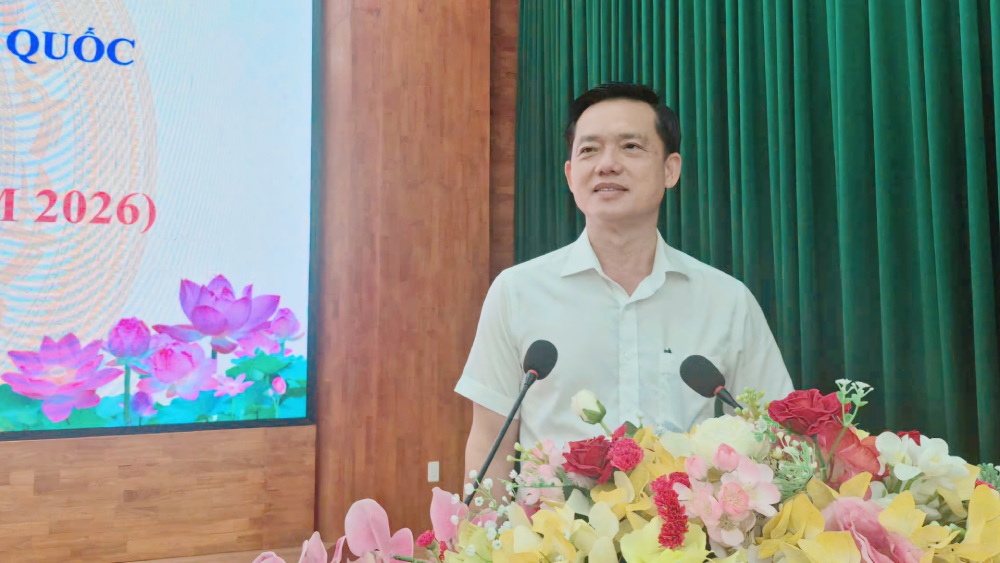 Ông Trần Minh Khoa, Chủ tịch UBND đặc khu Phú Quốc phát biểu tại kỳ họp. Ảnh: Khánh Vân/ Trung tâm dịch vụ tổng hợp đặc khu Phú Quốc