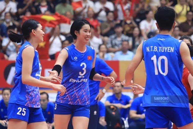 Vietnamese women's volleyball team meets the Philippines in the opening match of SEA V.Cup 2026. Photo: Hoang Hue