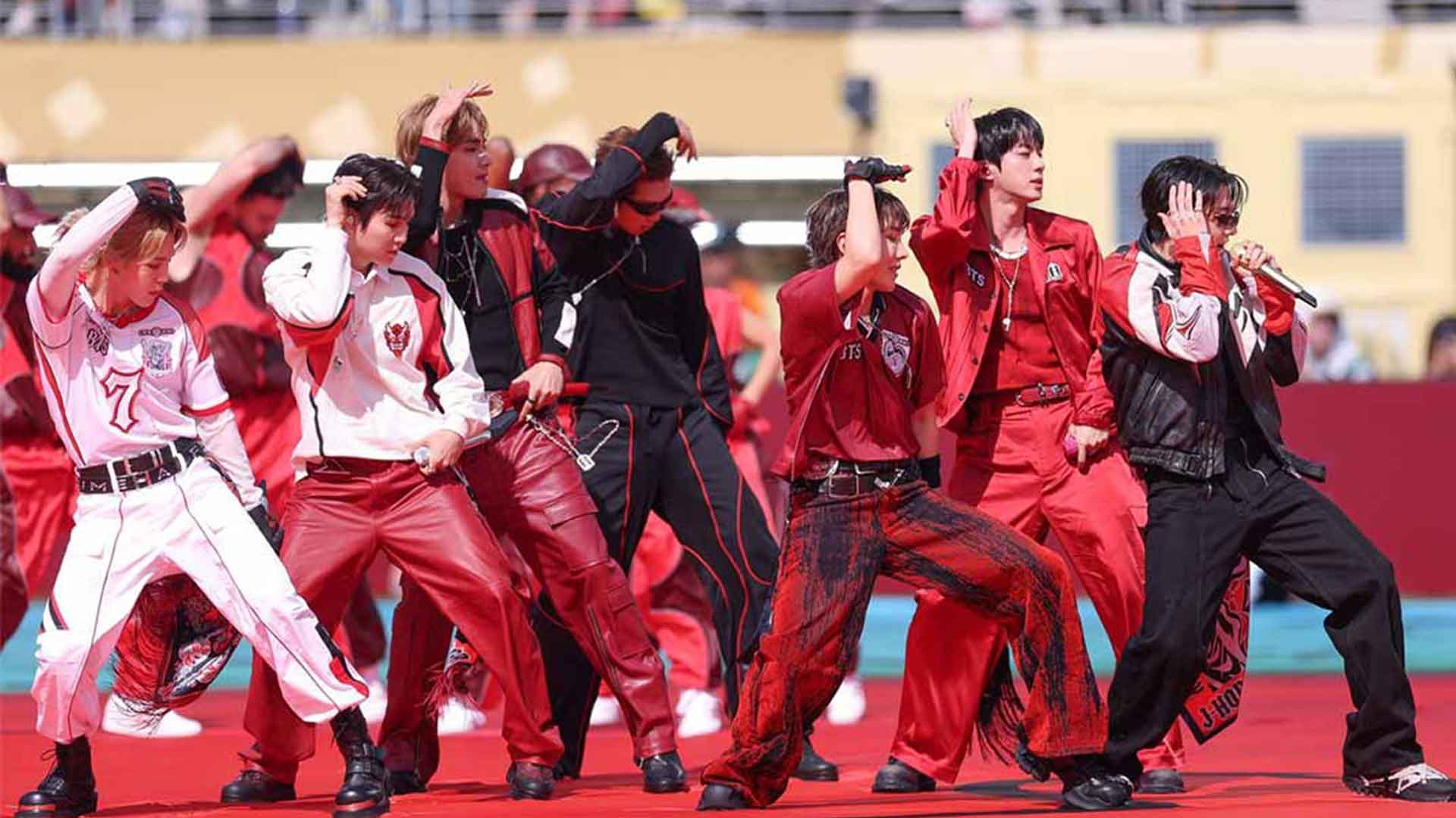 BTS helps FIFA collect more than one performance. Photo: AFP