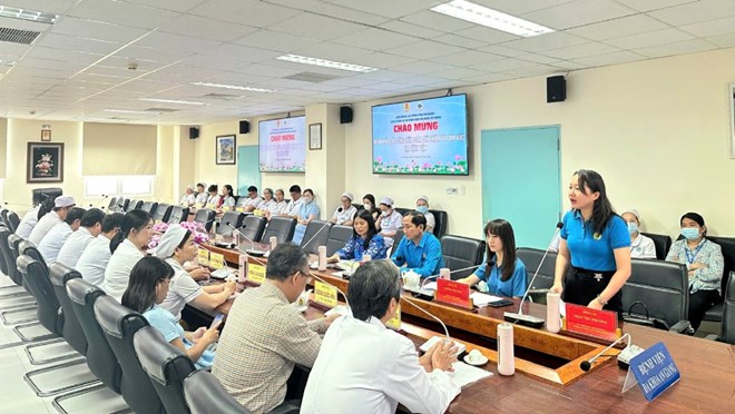 Tổng Liên đoàn khảo sát công tác thi đua, khen thưởng tại An Giang