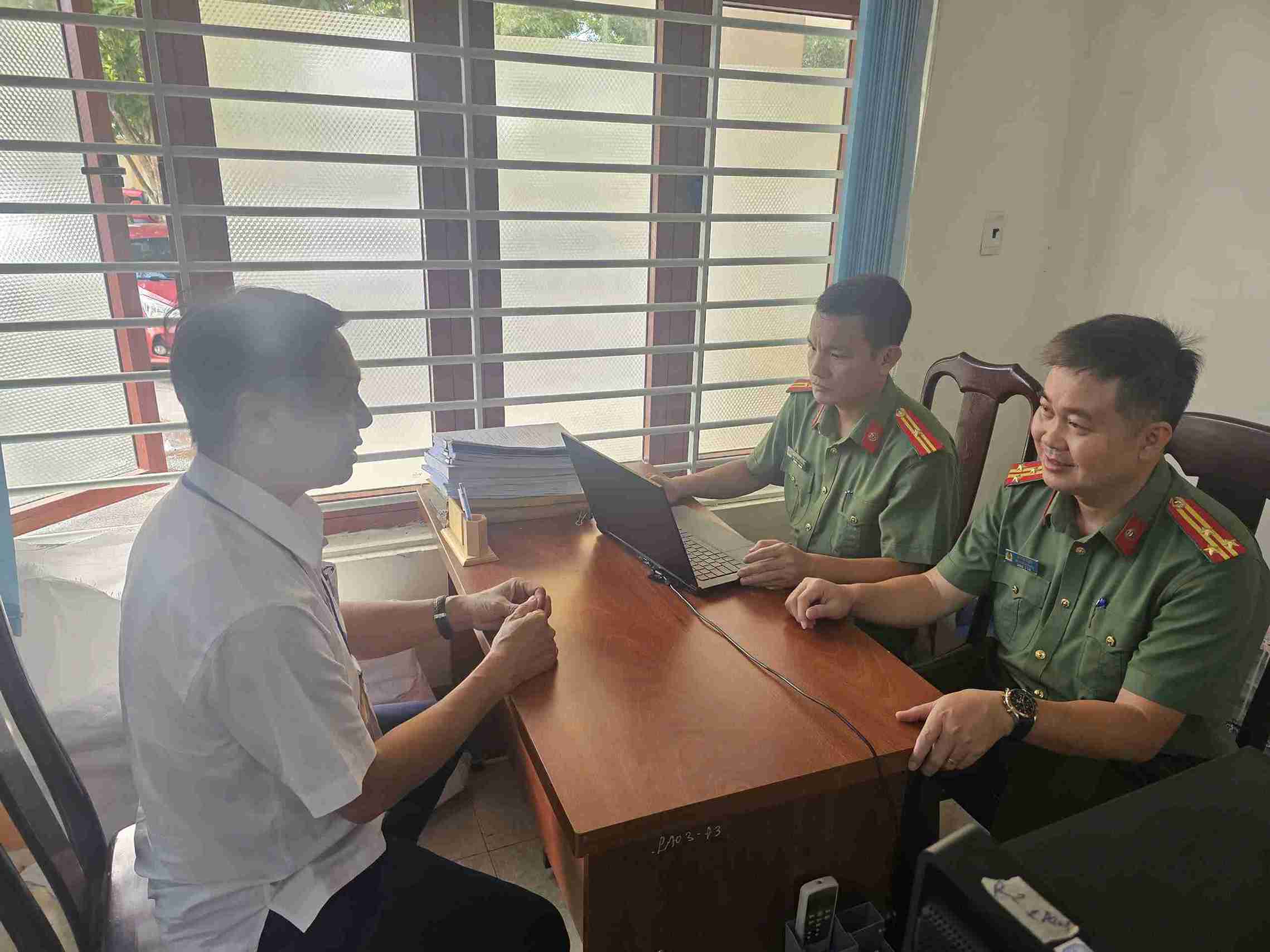 Công an tỉnh Đắk Lắk đã khởi tố vụ án hình sự về tội “Lợi dụng chức vụ, quyền hạn trong khi thi hành công vụ”, xảy ra tại  Trung tâm GDNN-GDTX Sông Cầu. Ảnh: Công an cung cấp
