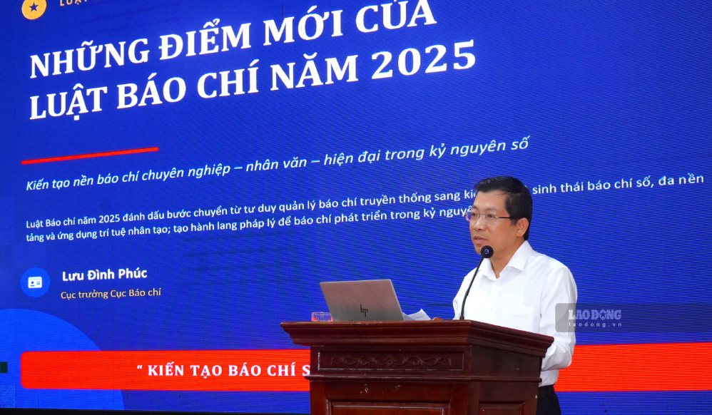 ông Lưu Đình Phúc - Cục trưởng Cục Báo chí phát biểu tại hội nghị. Ảnh: Minh Vũ