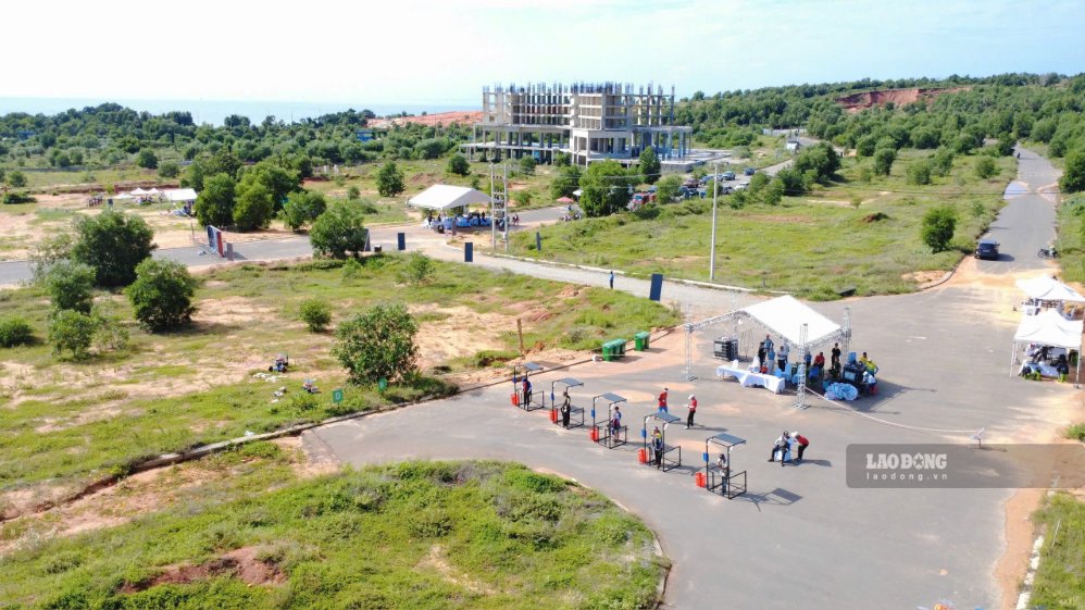 Area for holding flying disc guns. Photo: Duy Tuan