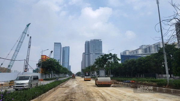 Flood control project on Hoang Minh Thao street, Hanoi. Photo: Minh Hanh