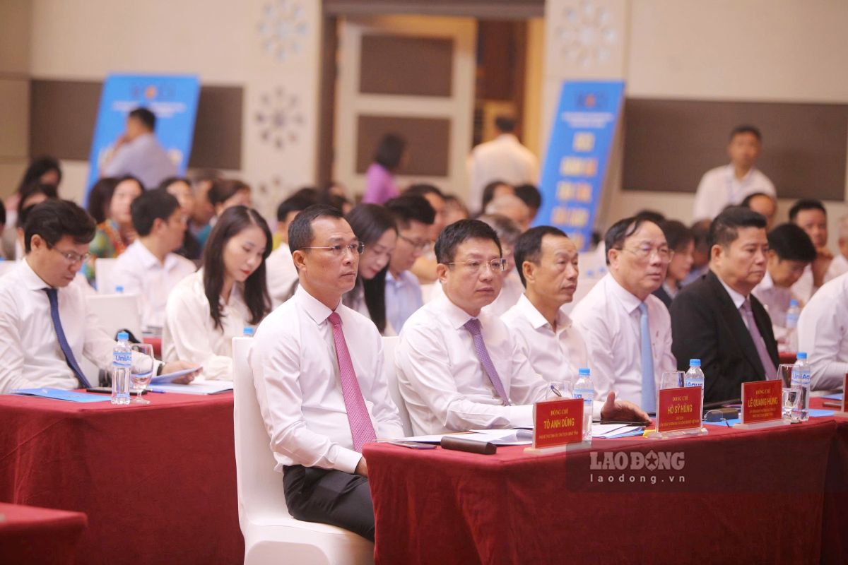 Các đại biểu tham dự lễ công bố kết quả Chỉ số năng lực cạnh tranh cấp sở, ban, ngành và địa phương (DCCI) tỉnh Thanh Hóa năm 2025. Ảnh: Quách Du
