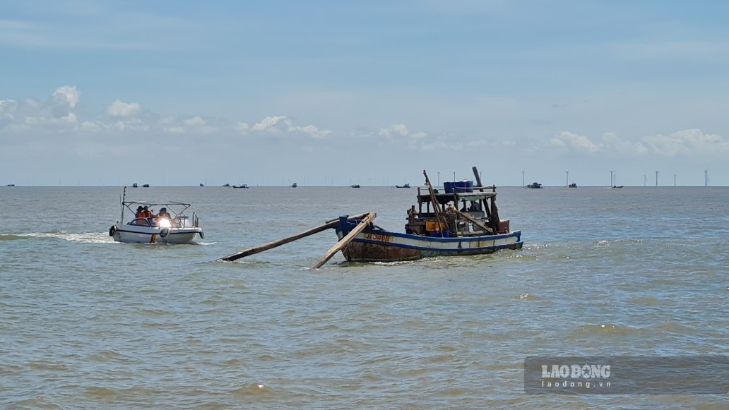 Ca Mau regularly strengthens inspection and control of fishing vessels. Photo: Nhat Ho
