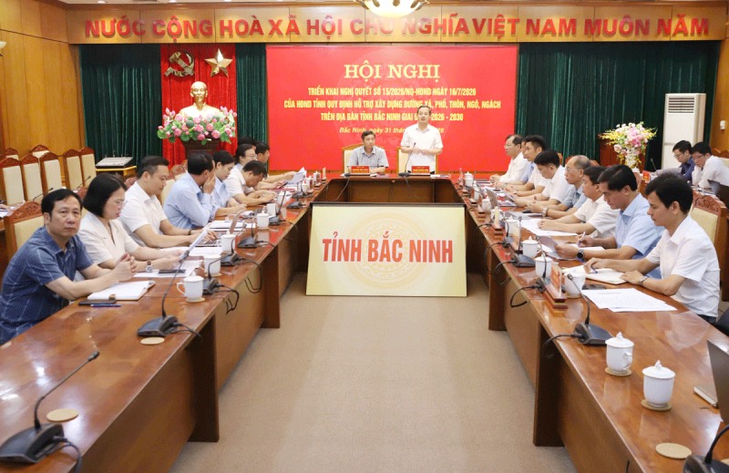 Leaders of Bac Ninh province emphasized that developing transport infrastructure is one of the breakthroughs, creating motivation for socio-economic development. Photo: Bac Ninh Provincial Electronic Information Portal