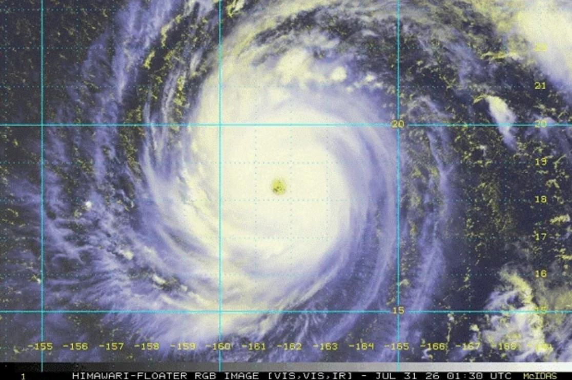 Image satellite des nuages Himawari du super typhon DOLPHIN le matin du 1er août. Photo: Centre national de prévisions hydrométéorologiques.