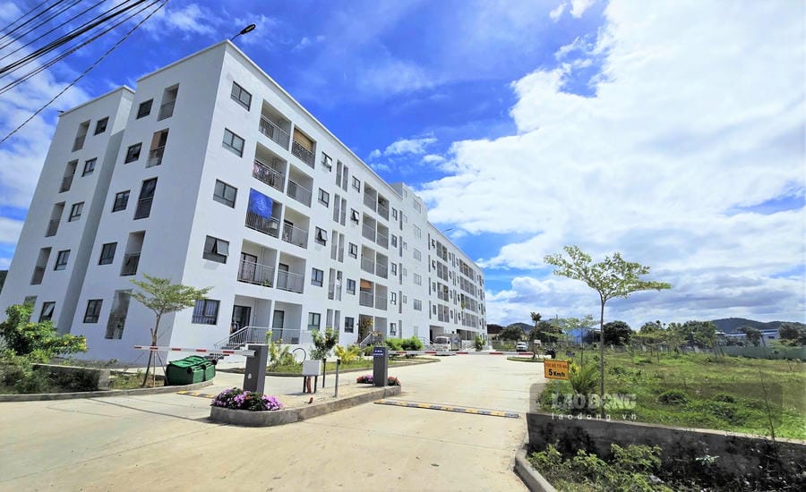 Le projet de logements sociaux a été construit dans le parc industriel de Phu Hoi (commune de Duc Trong, Lam Dong). Photo de : Phuc Khanh