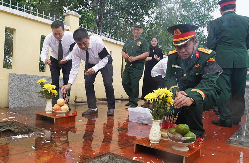 Ảnh: Quang Cường (Bộ CHQS TP Đà Nẵng)