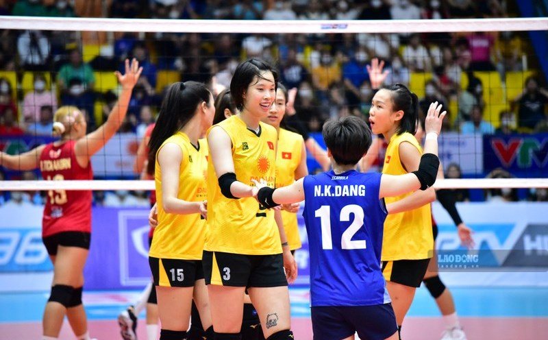 Vietnam women's volleyball team meets Indonesia in round 2 of SEA V.Cup 2026. Photo: Hoang Hue