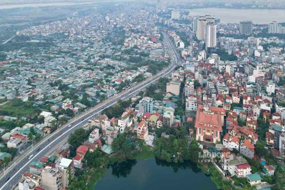 Conclusion 78 mentions the arrangement and establishment of Party organizations in villages and residential groups (TDP) and the consolidation of Party cells synchronously and uniformly with the arrangement and establishment of villages and TDPs. Pictured is a corner of Hanoi City. Photo: Huu Chanh
