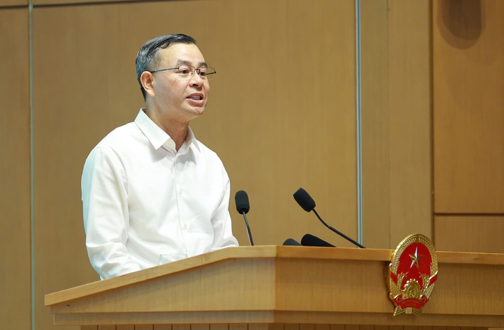 Ủy viên Trung ương Đảng, Bộ trưởng Bộ Tài chính Ngô Văn Tuấn cho biết có  9 địa phương tăng trưởng 2 con số. Ảnh: VGP  