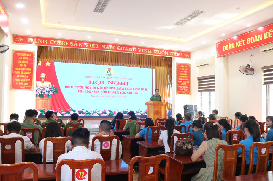 Hội nghị nhằm nâng cao nhận thức phòng, chống ma túy cho đoàn viên công đoàn. Ảnh: Mạnh Hùng