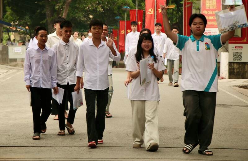 Élèves participant à l'examen de fin d'études secondaires à Thái Nguyên. Photo: Đặng Vũ