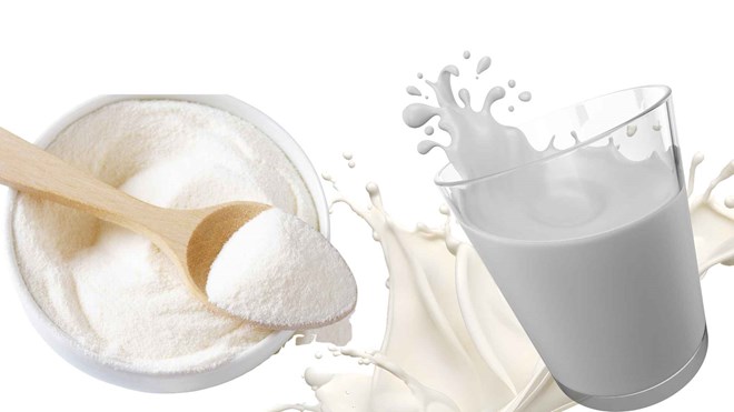 Sự khác nhau giữa sữa tươi và sữa bột đối với sức khỏe người cao tuổi